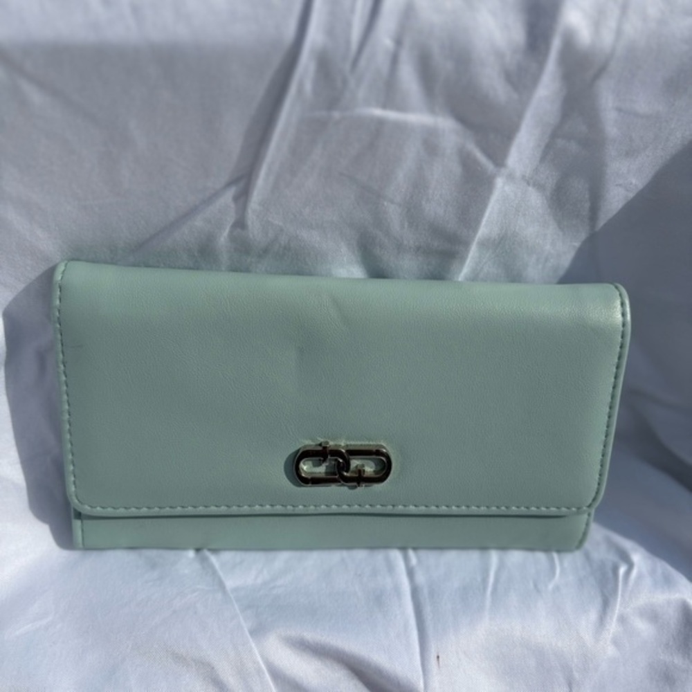 Green Wallet with Infinity Clasp